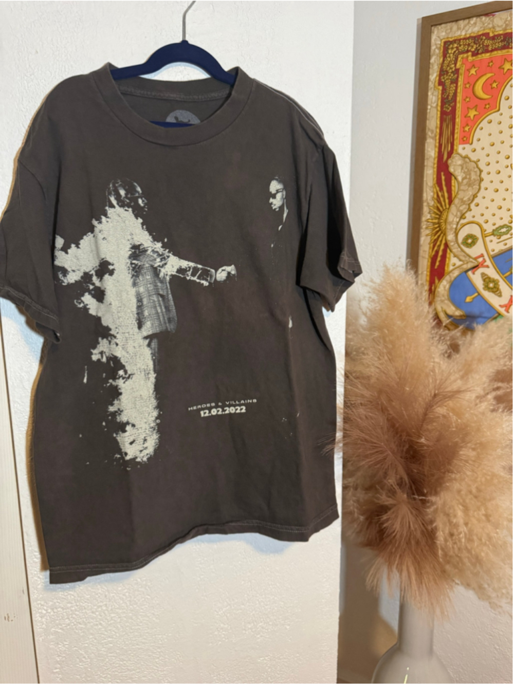 Preowned, Men's Metro Boomin Heroes & Villains Graphic Tee Brown ,Size S